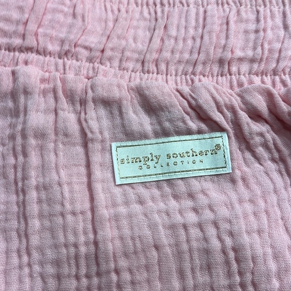 NWT-simply Southern-M/L-pink- elastic waistband, lightweight, pull- on shorts. - Picture 7 of 11